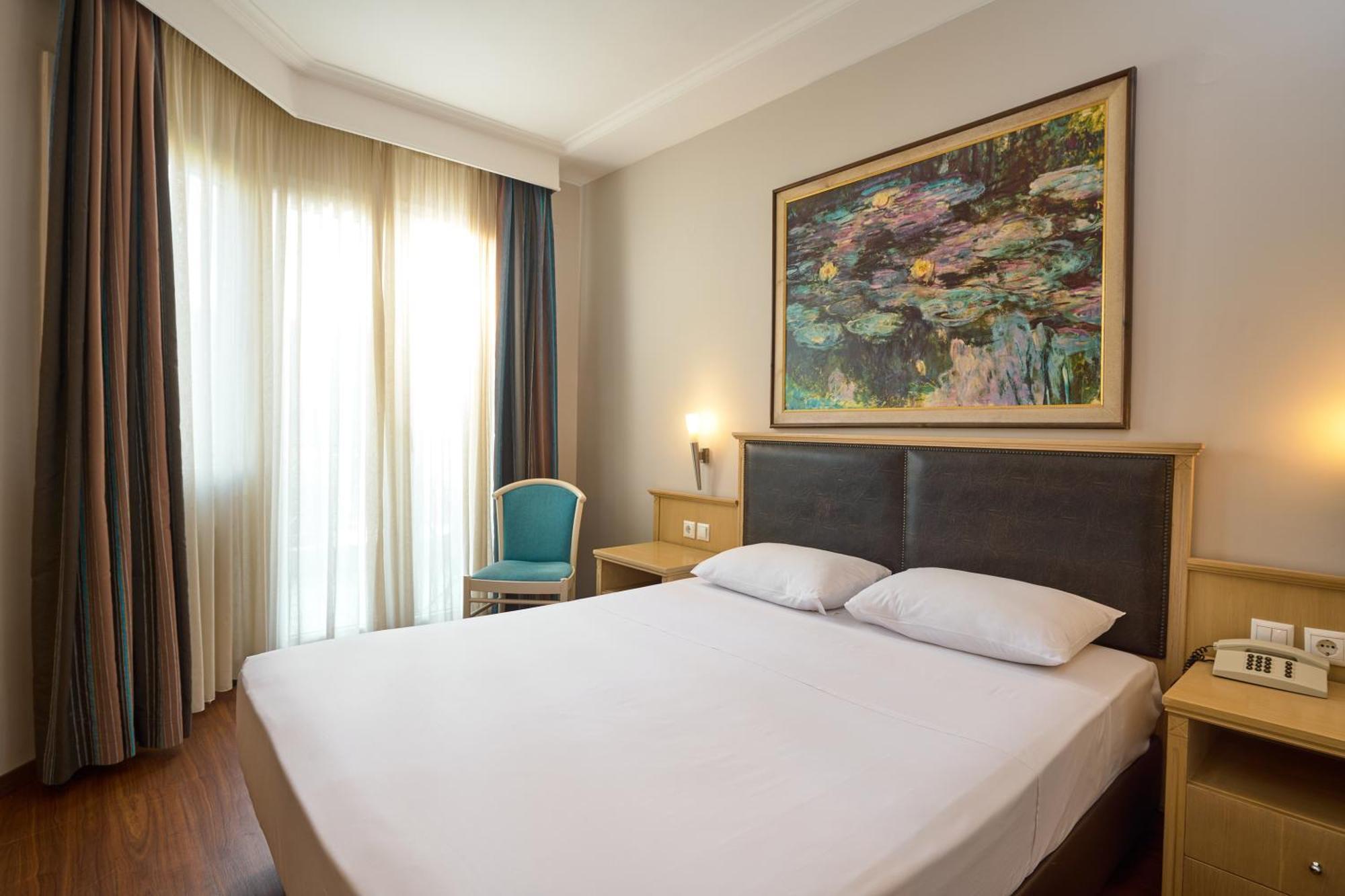 Iris Hotel Thermi Exterior photo
