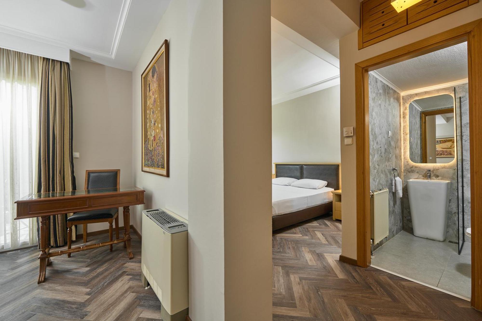 Iris Hotel Thermi Exterior photo